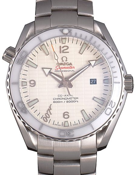 Swiss Omega James Bond Skyfall White  Dial and White Bezel som76 621409