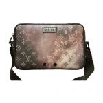 LOUIS VUITTON M44165