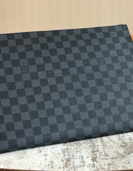 LOUIS VUITTON POCHETTE JOUR GM