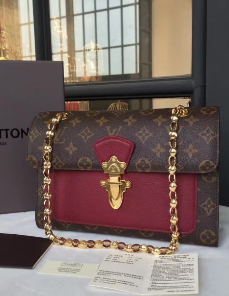 Louis Vuitton VICTOIRE