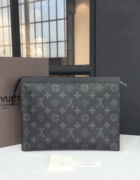 Louis Vuitton VOYAGE MM