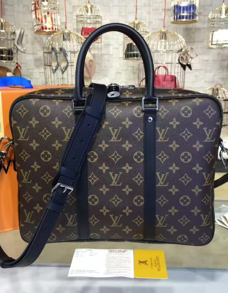 Louis Vuitton VOYAGE