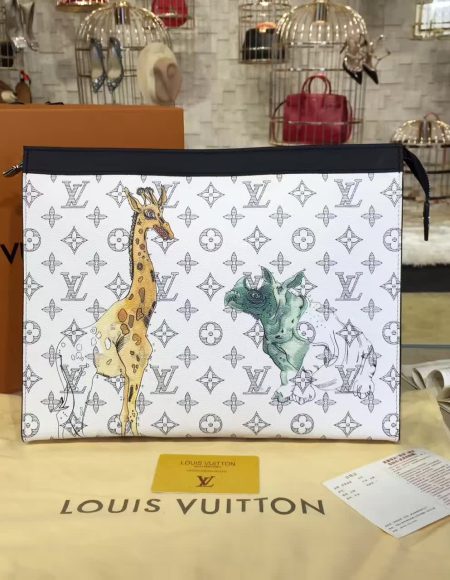 Louis Vuitton POCHETTE VOLGA