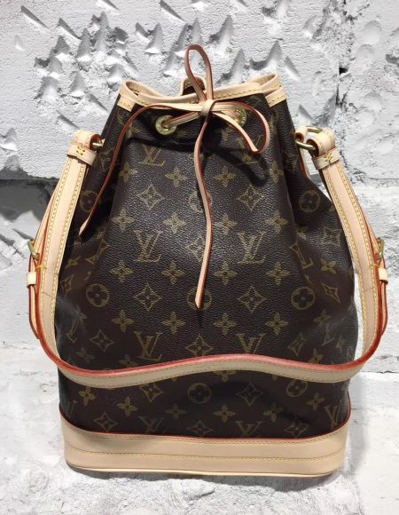 Louis Vuitton Bucket bag