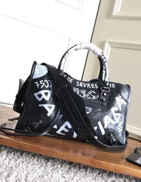 BALENCIAGA GRAFFITI CLASSIC CITY