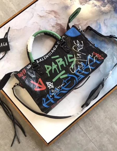 BALENCIAGA GRAFFITI CLASSIC CITY