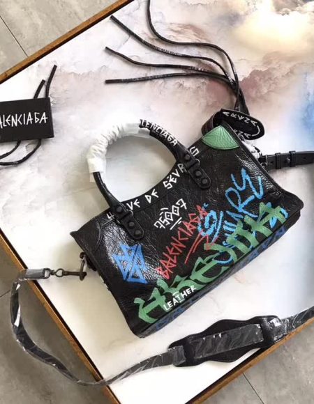 BALENCIAGA GRAFFITI CLASSIC CITY S