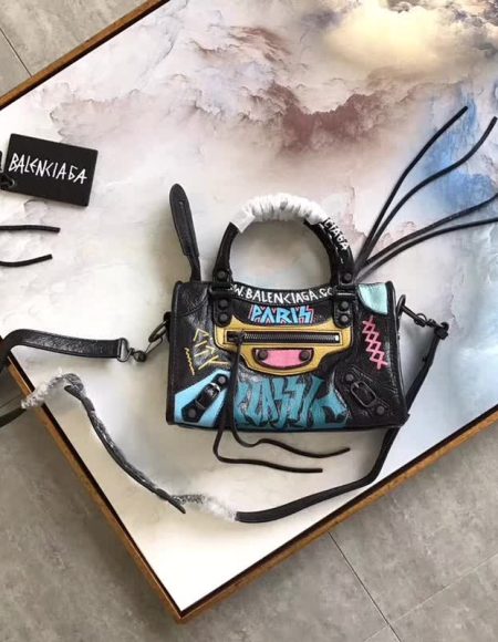 BALENCIAGA GRAFFITI CLASSIC CITY MINI