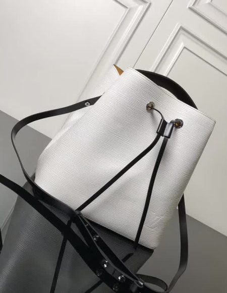 Louis Vuitton LOCKME BUCKET