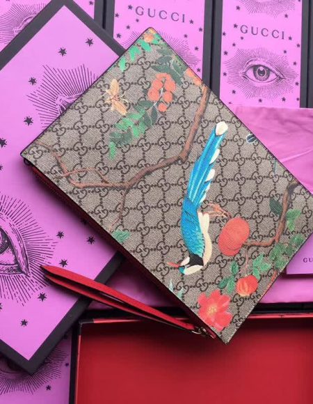 GUCCI Clutch Bags