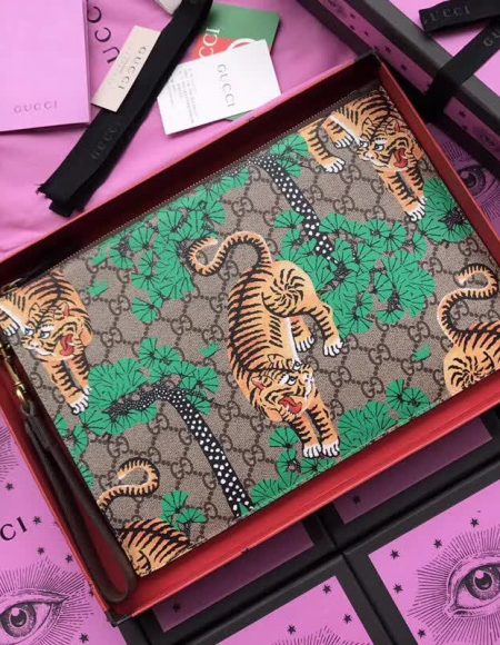 Gucci Clutch Bags