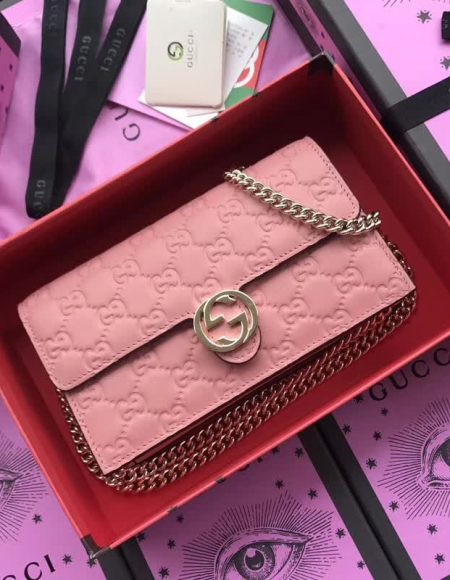 GUCCI Shoulder Bags