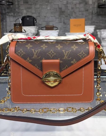 LOUIS VUITTON Metis Bag
