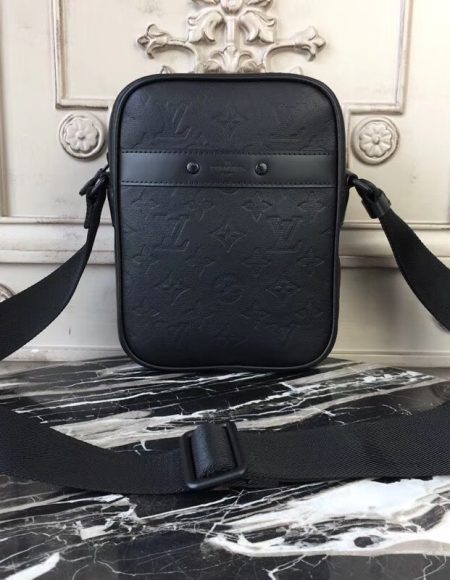 LOUIS VUITTON Danube