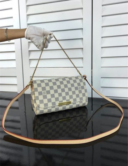 Louis Vuitton Favorite MM