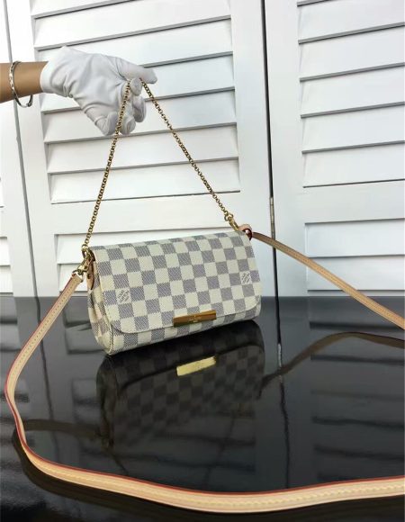 Louis Vuitton Favorite PM