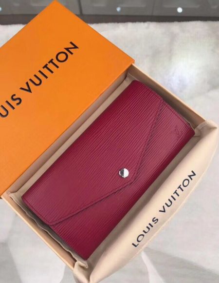 LOUIS VUITTON Sarah Wallet