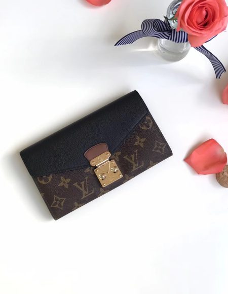 Louis Vuitton Pallas wallet
