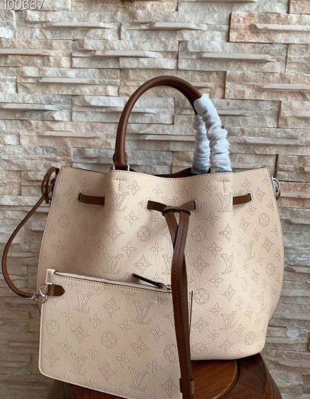 Louis Vuitton Girolata