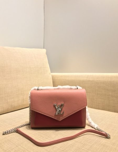 LOUIS VUITTON Mylockme BB