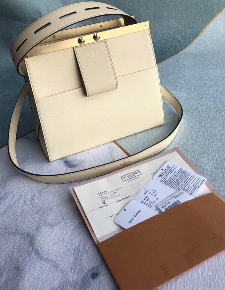 Louis Vuitton CITY FRAME
