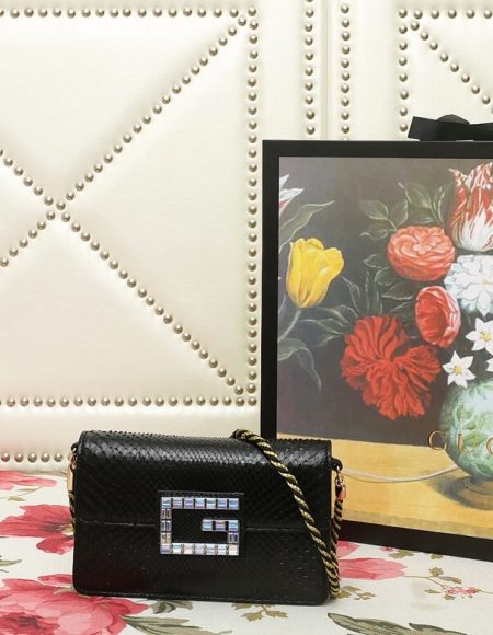 Gucci shoulder bag