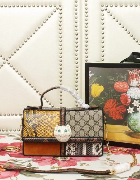 Gucci shoulder bag