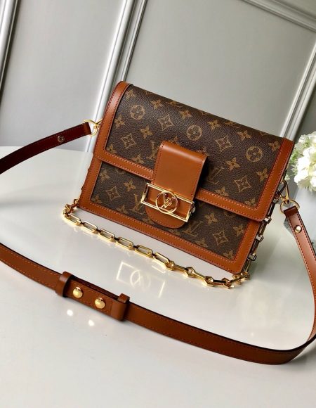 LOUIS VUITTON Metis Bag