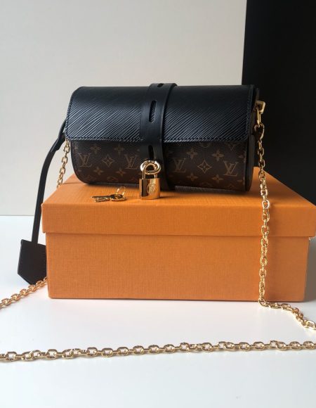 LOUIS VUITTON Glasses Case