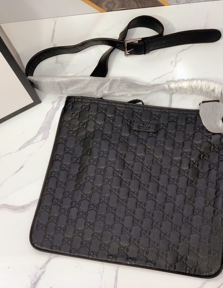 Gucci Shoulder Bags