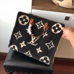 Louis Vuitton ONTHEGO