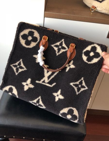 Louis Vuitton ONTHEGO