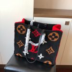 Louis Vuitton ONTHEGO