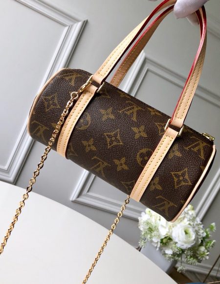 LOUIS VUITTON MONOGRAN
