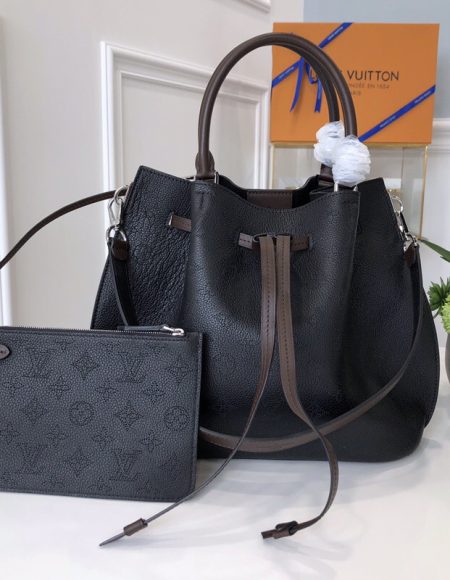 LOUIS VUITTON HINA