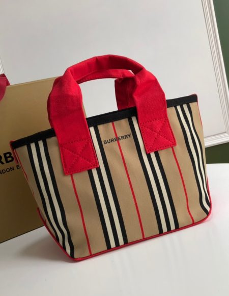 Burberry Tote