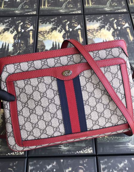 Gucci GG Supreme Shoulder Bag
