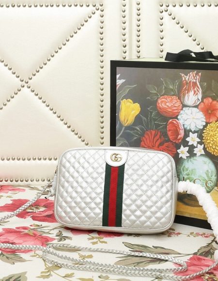 Gucci Quilted leather small shoulder bag