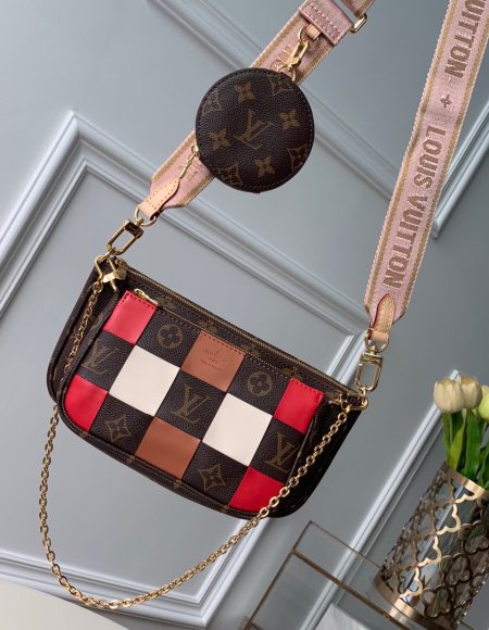 Louis Vuitton pochette