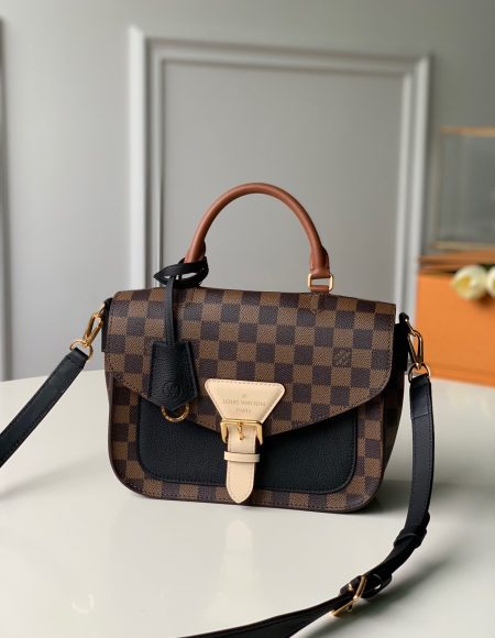 Louis Vuitton CROSSBODY