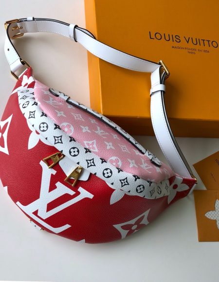 Louis Vuitton BUMBAG