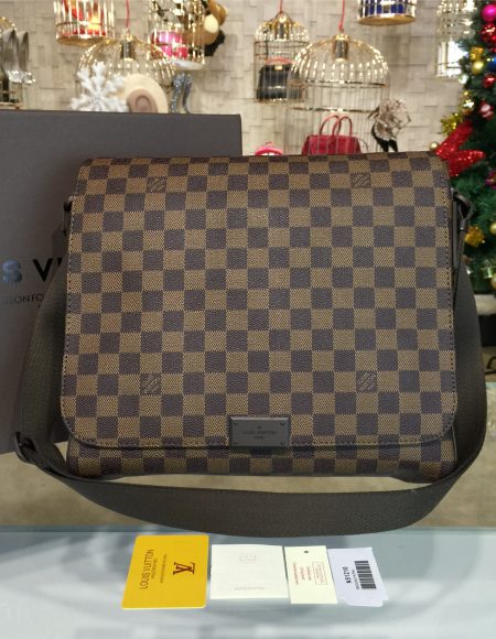 LOUIS VUITTON DISTRICT MM