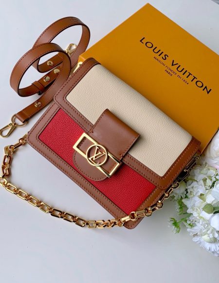LOUIS VUITTON Metis Bag