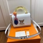Louis Vuitton twist