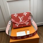 Louis Vuitton MONOGRAM