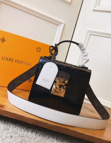 Louis Vuitton SPRING STREET