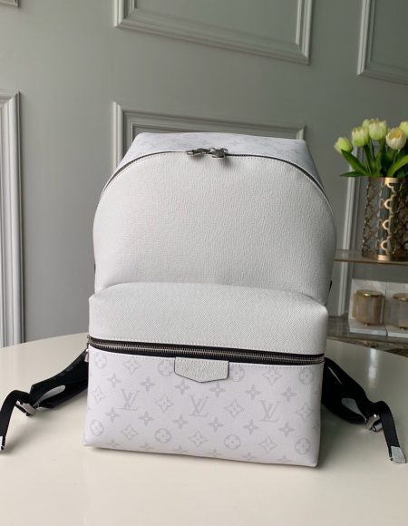 Louis Vuitton Discovery