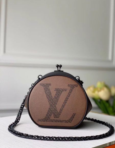Louis Vuitton Boursicot