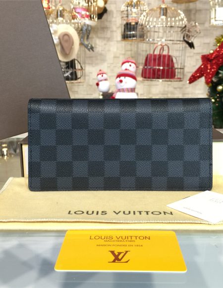 LOUIS VUITTON WALLET