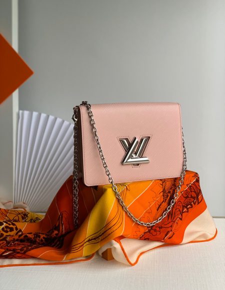 LOUIS VUITTON Twist
